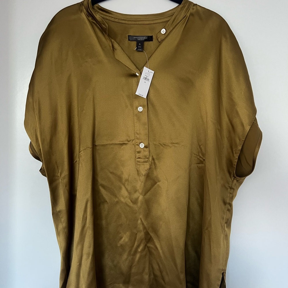 Banana Republic Olive Women's Blouse